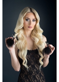 Зажимы для сосков с пухом FEATHERED NIPPLE CLAMPS - Blush Novelties - купить с доставкой в Волгодонске