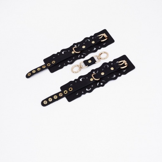 Черные кожаные наручники с узорами и золотистой фурнитурой - Crazy Handmade - купить с доставкой в Волгодонске
