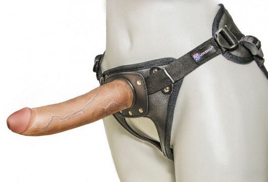 Насадка-фаллоимитатор на кожаных трусиках Harness Ultra Realistic 7  - 18 см. - LOVETOY (А-Полимер) - купить с доставкой в Волгодонске